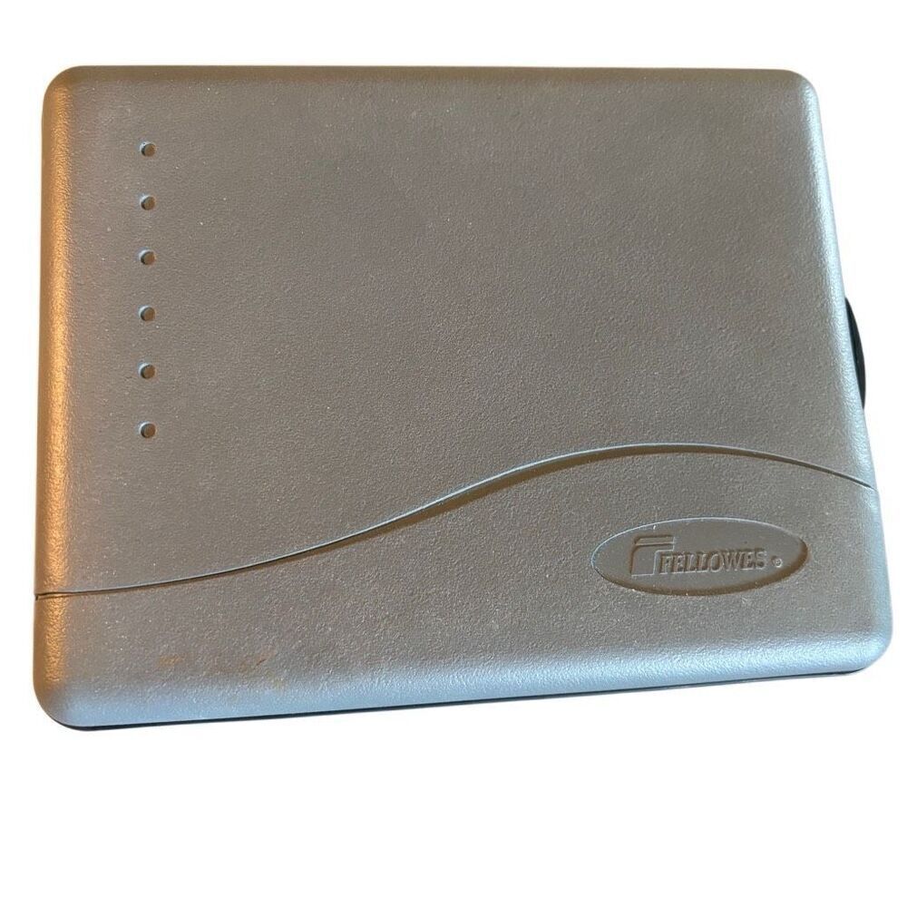 Fellowes CD/DVD Hard Case Holds 16